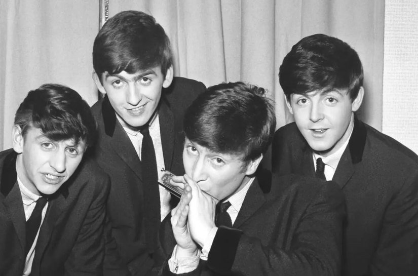 Beatles anunciam Now and Then, última canção da banda, escrita e cantada  por John Lennon, Caderno 2