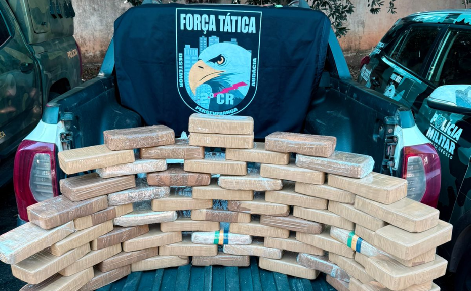 Força Tática e Gefron apreendem 63 quilos de pasta base e causam prejuízo de R$ 1,2 milhão às facções criminosas