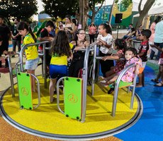Cuiabá entrega playground na Orla do Porto e anuncia expansão do projeto para outras regiões da cidade
