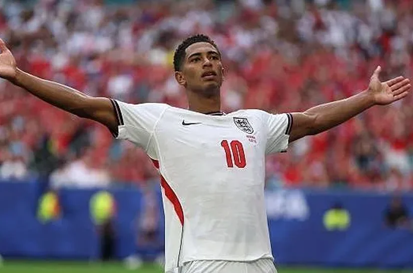 Bellingham decide na prorrogação, e Inglaterra elimina Noruega na Copa
