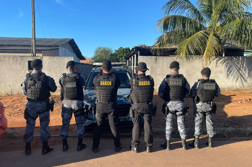 Gaeco apreende arma e prende investigado por crimes em MT