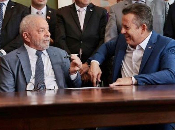 Mendes viaja a Brasília para encontro com presidente Lula e participa de cerimônia de lei de Incentivo às Escolas de Tempo Integral