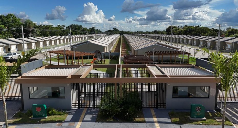 Com entrada facilitada, Governo ajuda 212 famílias a comprarem a casa própria no Pedra 90