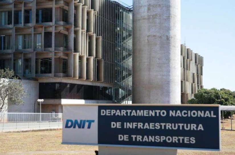 Polícia Federal investiga corrupção e tráfico de influência no DNIT