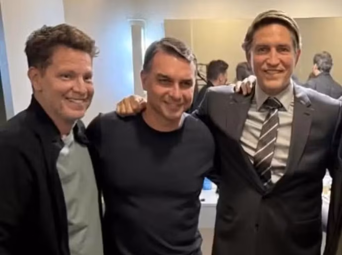 PF identifica R$ 1,4 milhão de Frias e de empresa investigada para produtora de filme sobre Bolsonaro