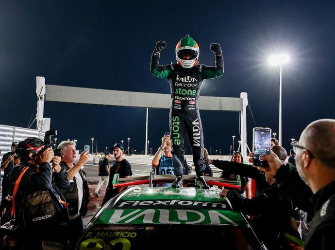 'Já corri 24h em Dubai e não vi essa iluminação nem lá; é maravilhosa', afirma 1° campeão da Stock Car no Autódromo Internacional de MT