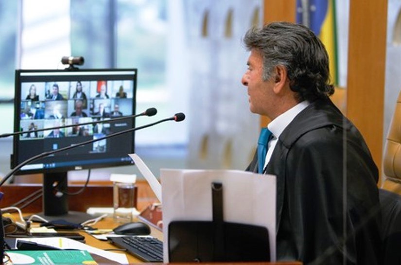 Por 9 a 2, STF decide que estados e municípios podem restringir cultos e missas na pandemia