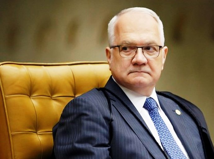 Fachin afirma que suspeição de Moro tem potencial para anular toda a Lava Jato