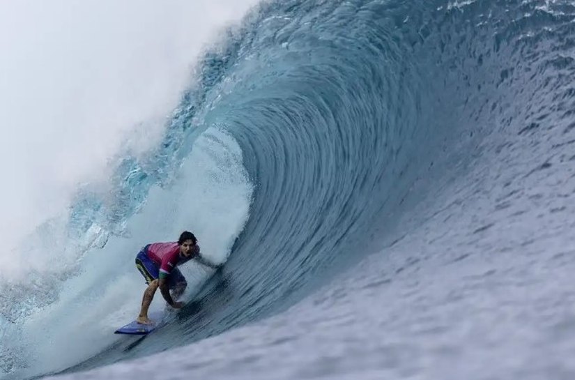 Gabriel Medina faz a maior nota do surfe em Olimpíadas e se vinga de japonês