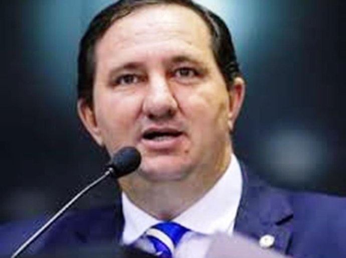 Deputado do PT de MT sofre piora e é intubado em Cuiabá com complicação da Covid-19