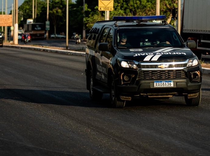 Polícia Civil prende mulher investigada por vender sua conta para receber dinheiro de golpes