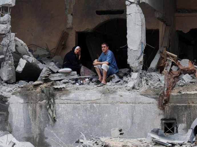 ONU faz apelo por Gaza enquanto Israel se prepara para ataque por terra, ar e mar