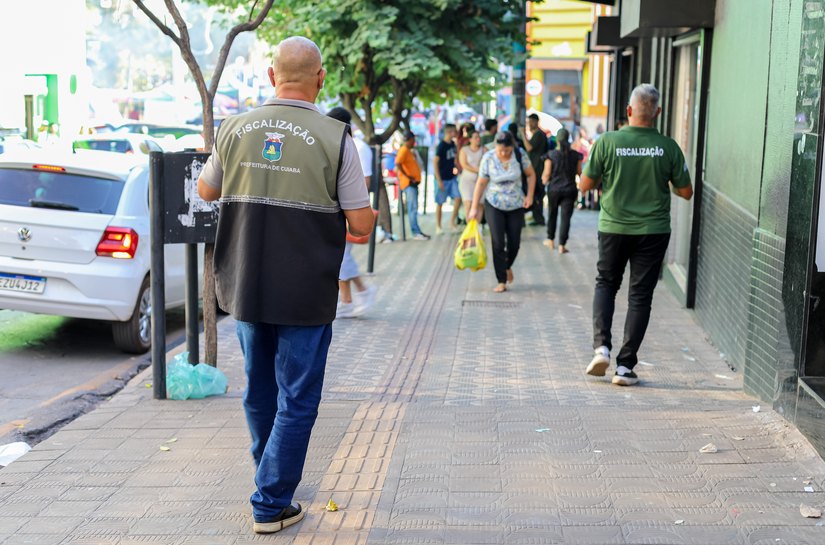 Prefeitura orienta ambulantes e alerta para apreensão de mercadorias
