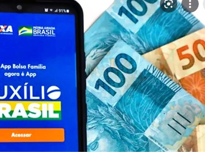 Bancos ainda não bateram martelo sobre oferta de consignado para beneficiários do Auxílio Brasil