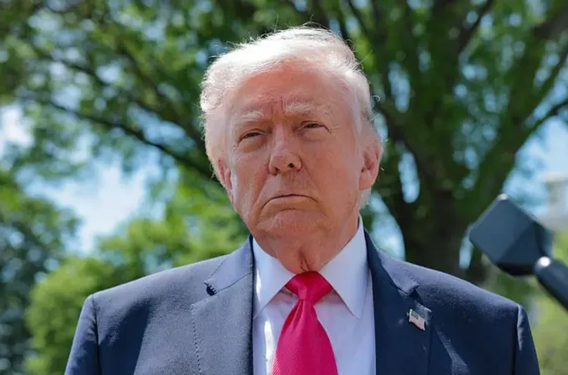 Ataques a navios elevam tensão no estreito de Ormuz um dia após EUA estenderem cessar-fogo com Irã