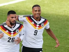 Alemanha vira no fim, bate Costa do Marfim e se classifica na Copa do Mundo