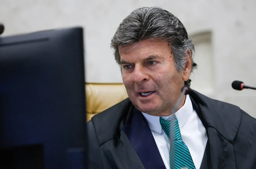 Fux confirma sessão extraordinária para analisar afastamento de Andrei