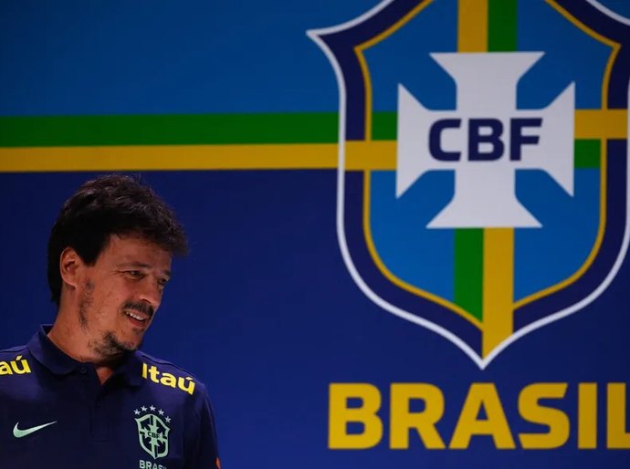 Seleção Brasileira: veja a primeira convocação de Fernando Diniz