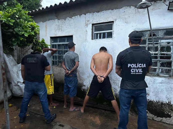 Polícia Civil cumpre mandado de prisão por roubo contra casal de idosos em Cuiabá
