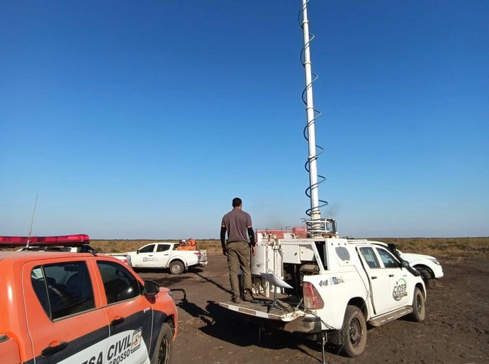 Estação móvel de rádio digital reforça comunicação na operação de combate ao fogo no Pantanal