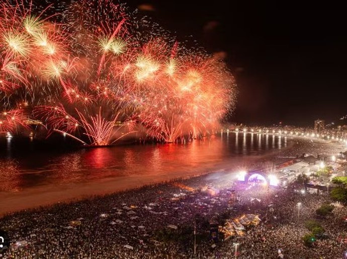 Feliz 2024! Rio dá boas-vindas ao ano novo com queima de fogos acompanhada de orquestra e show de drones