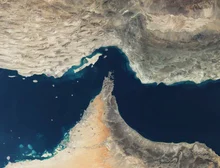 Irã inicia instalação de minas no Estreito de Ormuz, dizem fontes