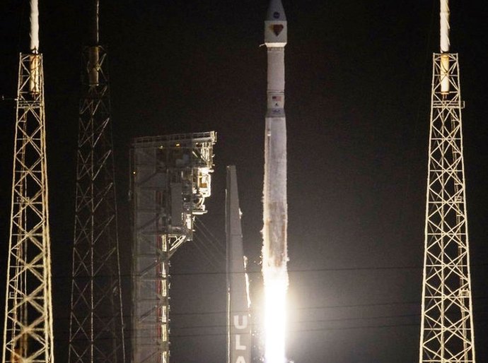 Nave da missão Lucy da Nasa decola para jornada de 12 anos até asteroides de Júpiter