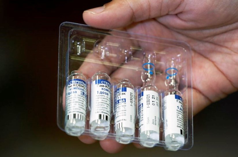 Impasse entre Sputnik e Anvisa traz ecos da Guerra Fria e governadores à espera de milhões de doses