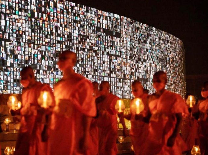 'Templo do Zoom': 200 mil budistas comemoram dia sagrado em encontro virtual