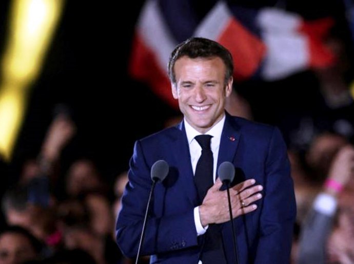 Macron reeleito na França: unir país e aprovar reforma impopular são desafios do presidente