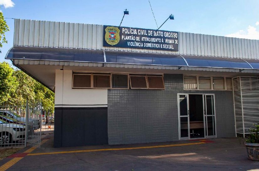 Virgínia Mendes convida Michele Bolsonaro para inauguração de delegacia