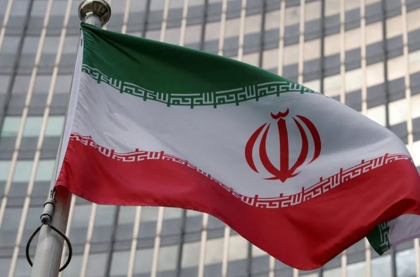 Irã enfrenta “guerra total” com agente “inimigo”, diz comandante em meio a tensões no Oriente Médio