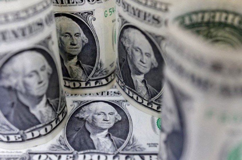 Dólar fecha em queda e volta aos R$ 5,16, após 'susto' com dados de emprego nos EUA; Ibovespa sobe