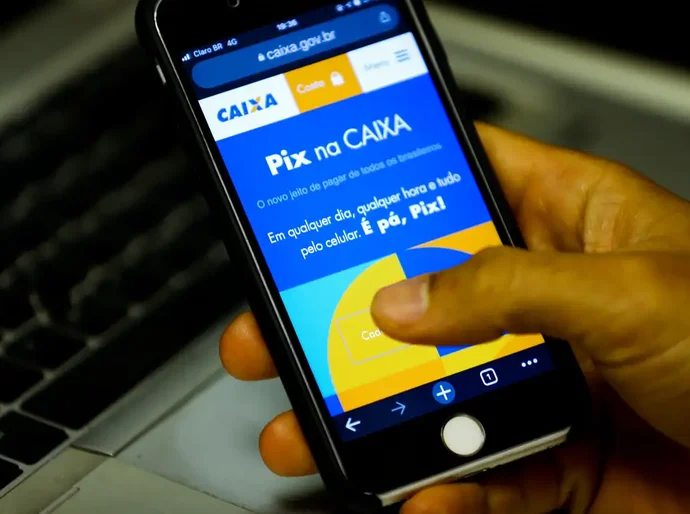 Pix bate recorde e supera 313 milhões de transações em um dia