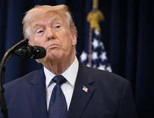 Trump atacará com mais força se Irã não aceitar derrota, diz Casa Branca