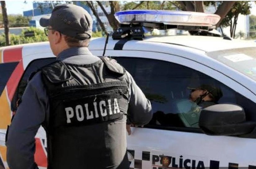 PM prende suspeito por espancar namorada com socos e chutes em Cuiabá