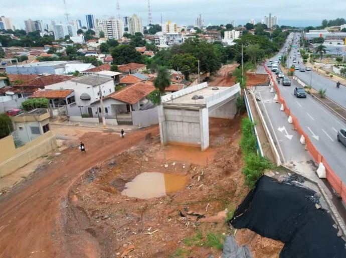 Trânsito será interrompido por um dia para implantação de pista extra na Miguel Sutil