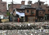 A Índia está cada vez mais rica, mas suas cidades seguem sujas e caóticas. Por quê?