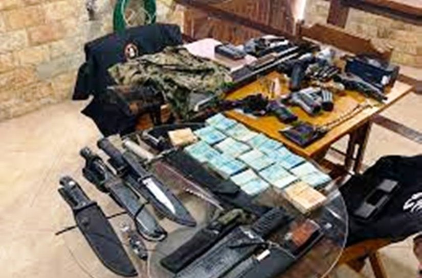 Força-tarefa prende 7 em operação contra agentes de segurança aliados da maior milícia do RJ; delegada é investigada