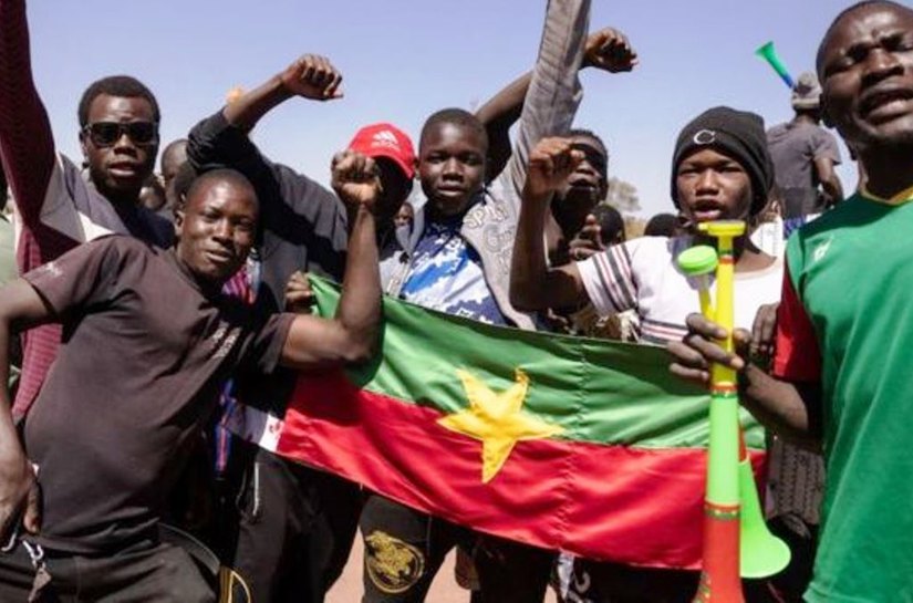 O que Al-Qaeda e Estado Islâmico têm a ver com o golpe em Burkina Faso