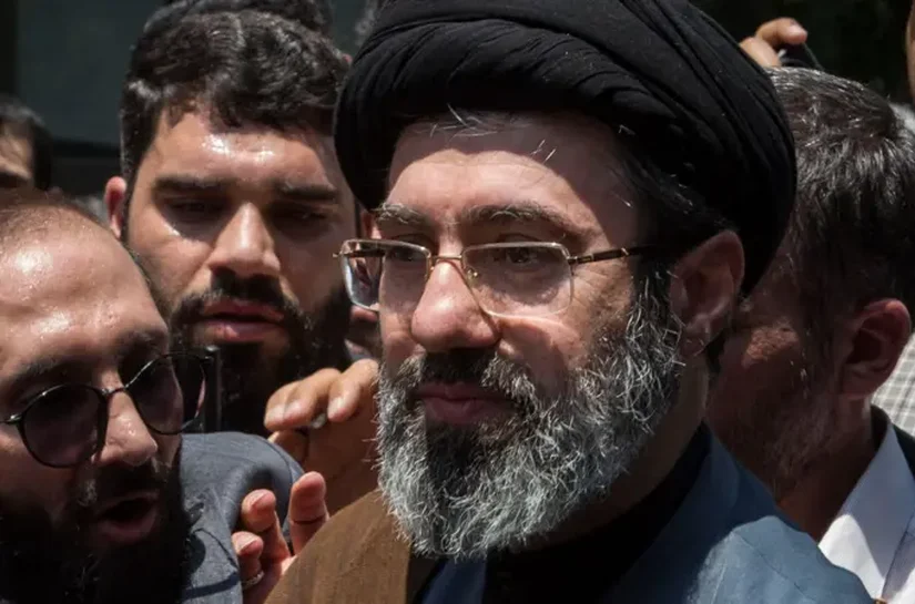 Irã sob um novo Khamenei: a profunda divisão entre os iranianos sobre o futuro do país com novo líder supremo