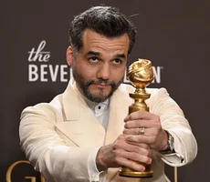 O que imprensa internacional disse sobre vitória histórica de 'O Agente Secreto' no Globo de Ouro: 'Brasil chegando com tudo'