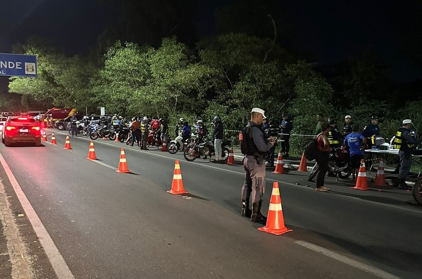 Em Operação Lei Seca, agentes aplicam 85 multas e removem 50 motocicletas em Várzea Grande