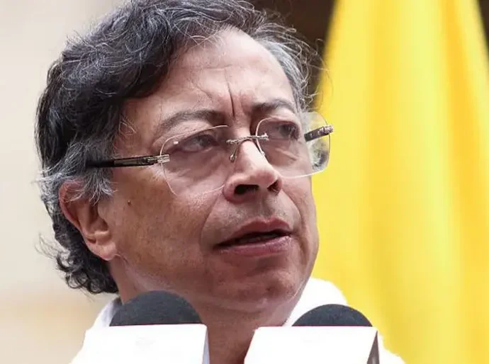 Por que governo Trump abriu investigação contra o presidente da Colômbia