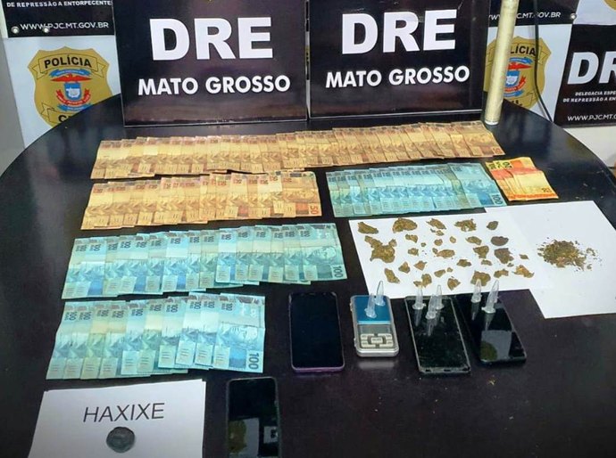 Quatro pessoas são presas por tráfico;venda de drogas era anunciada em redes sociais