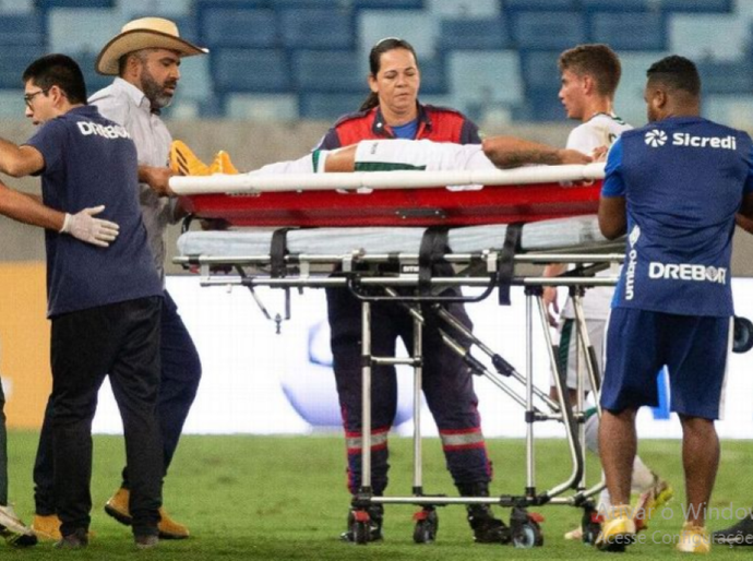 Coritiba empata com Cuiabá em jogo marcado por susto com desmaio em campo e mantém lanterna do Brasileirão