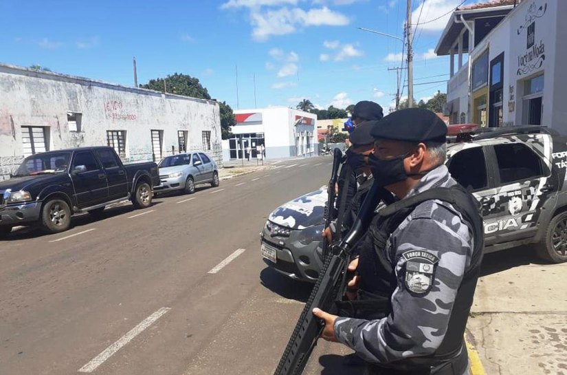 Polícia Militar prende suspeito de esfaquear vítima no bairro da Manga