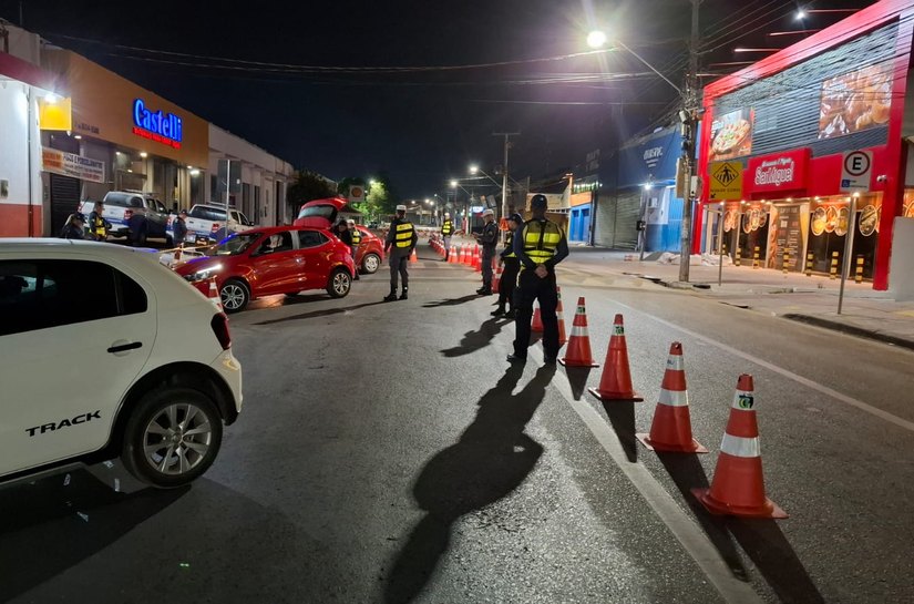 Operações Lei Seca terminam com 12 motoristas presos por embriaguez em Cuiabá