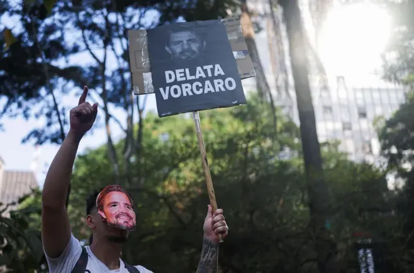 Os riscos por trás de uma delação de Daniel Vorcaro, segundo especialistas