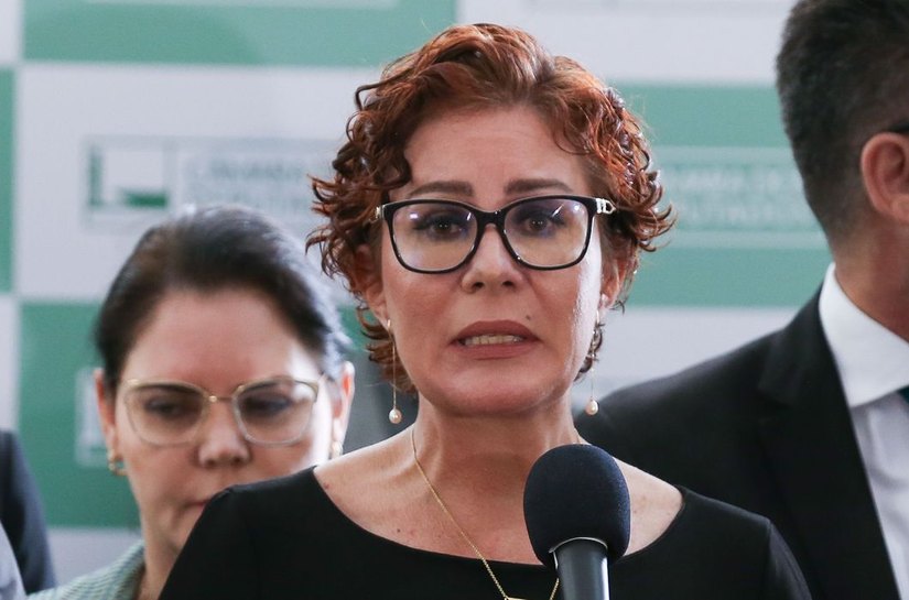 STF torna ré deputada Zambelli por perseguição com arma